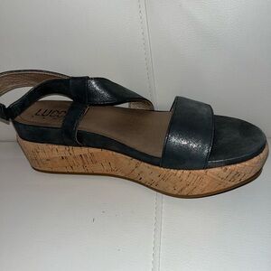 Lucca size 8 sandals